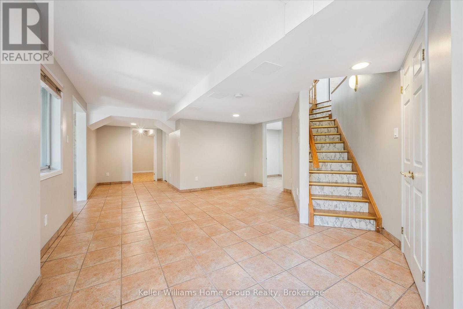 40 GIBBS CRESCENT - 28