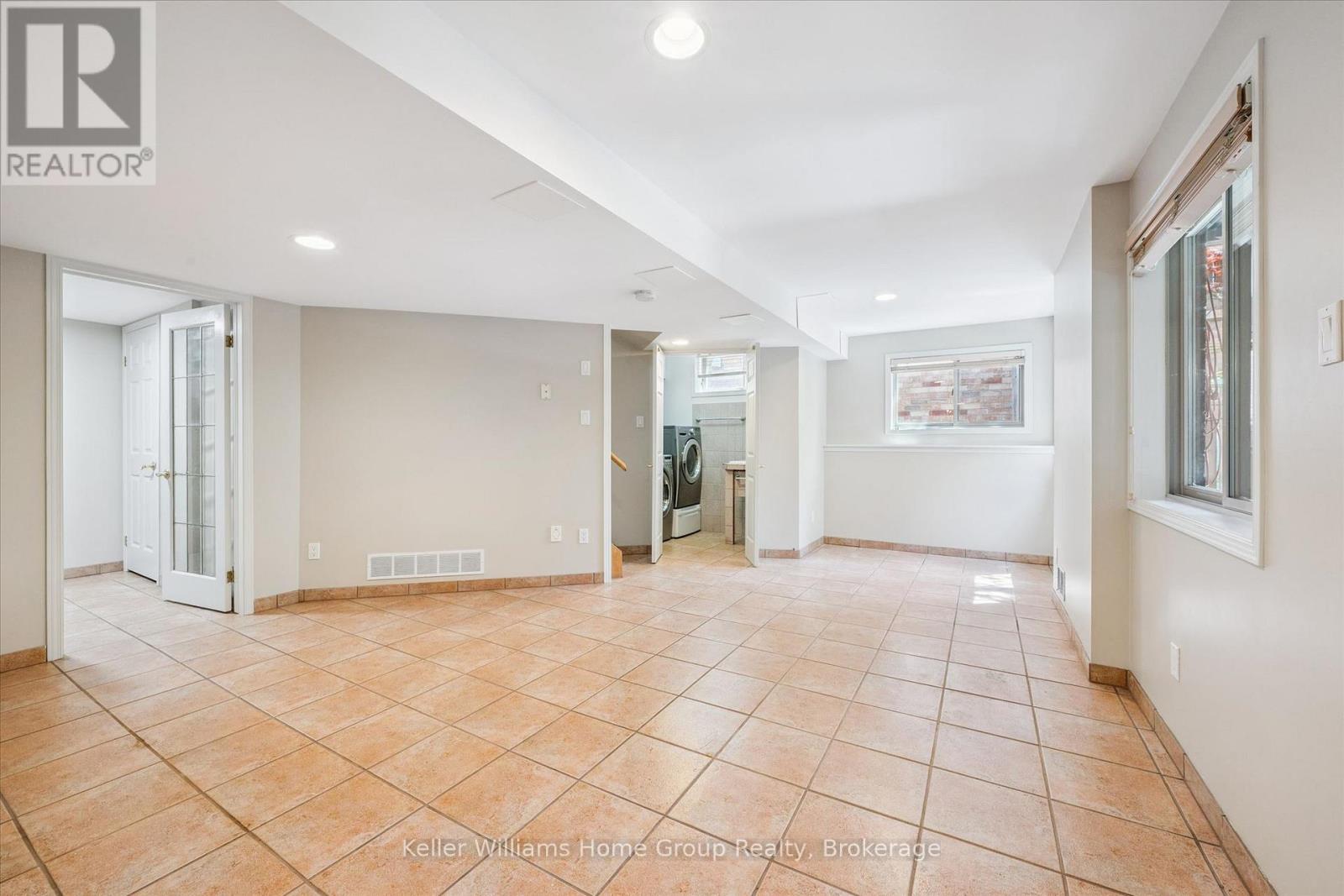 40 GIBBS CRESCENT - 29