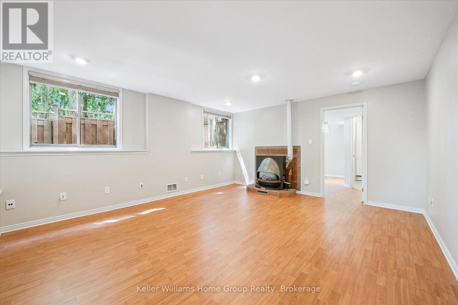 40 GIBBS CRESCENT - 31