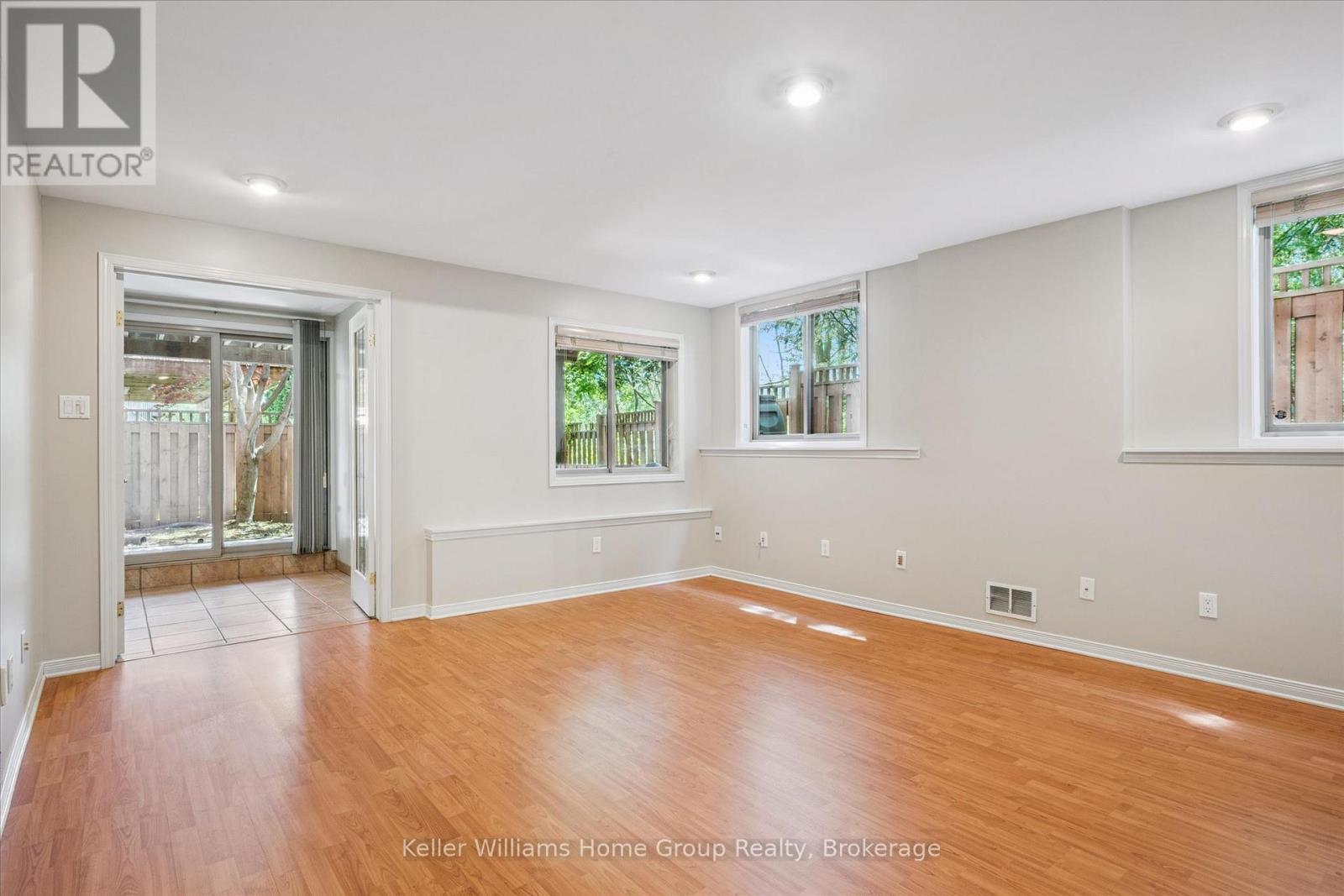 40 GIBBS CRESCENT - 33