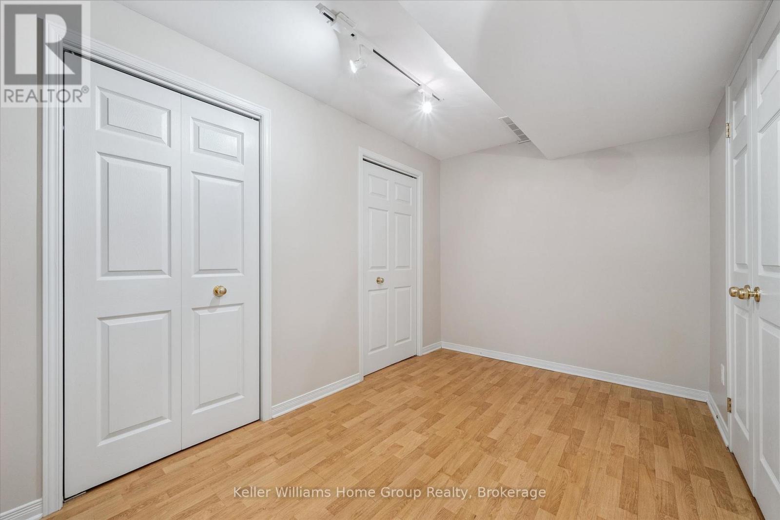 40 GIBBS CRESCENT - 37