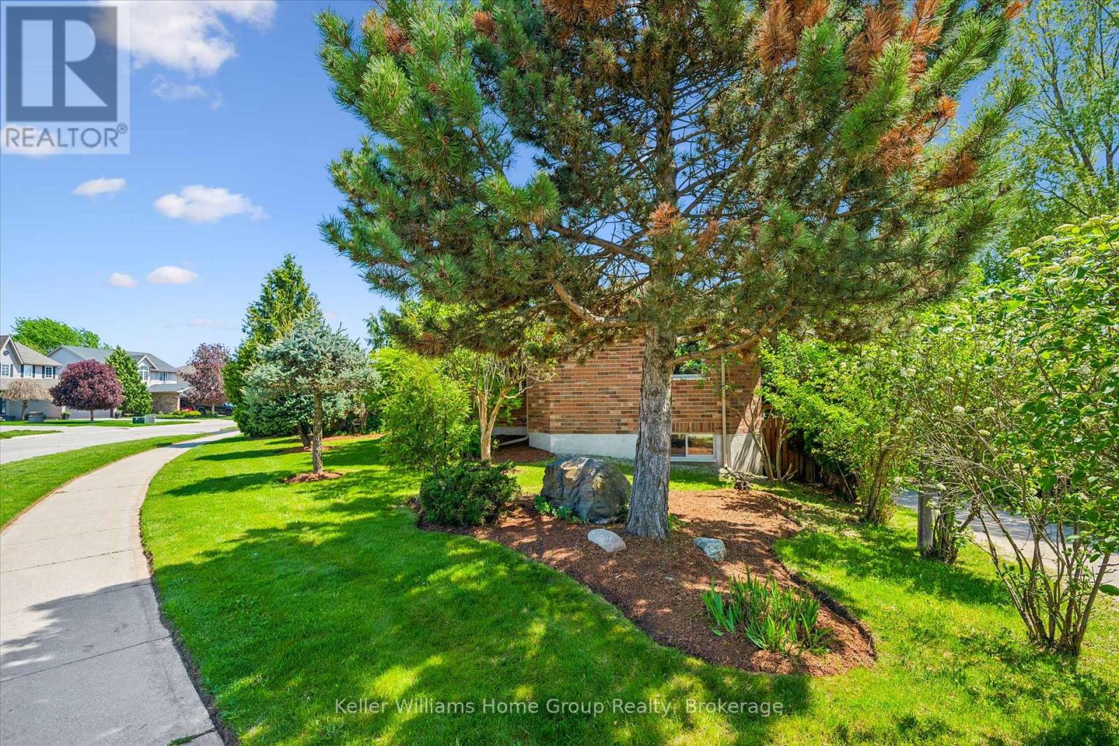 40 GIBBS CRESCENT - 39