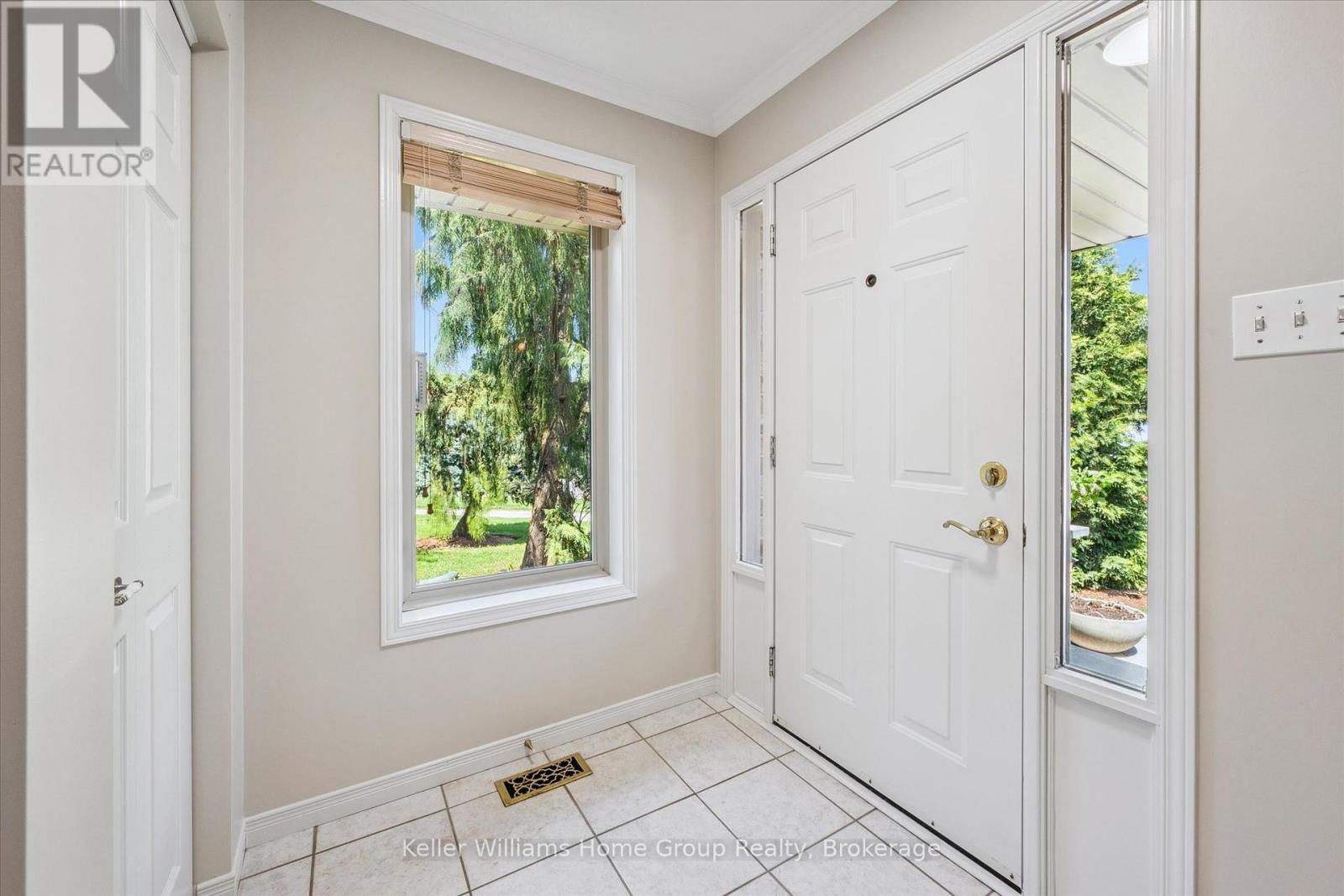 40 GIBBS CRESCENT - 4