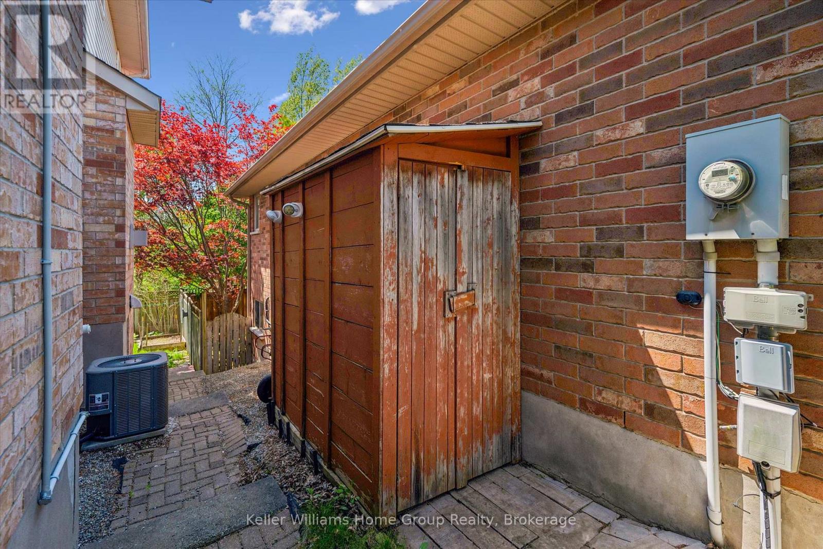 40 GIBBS CRESCENT - 49