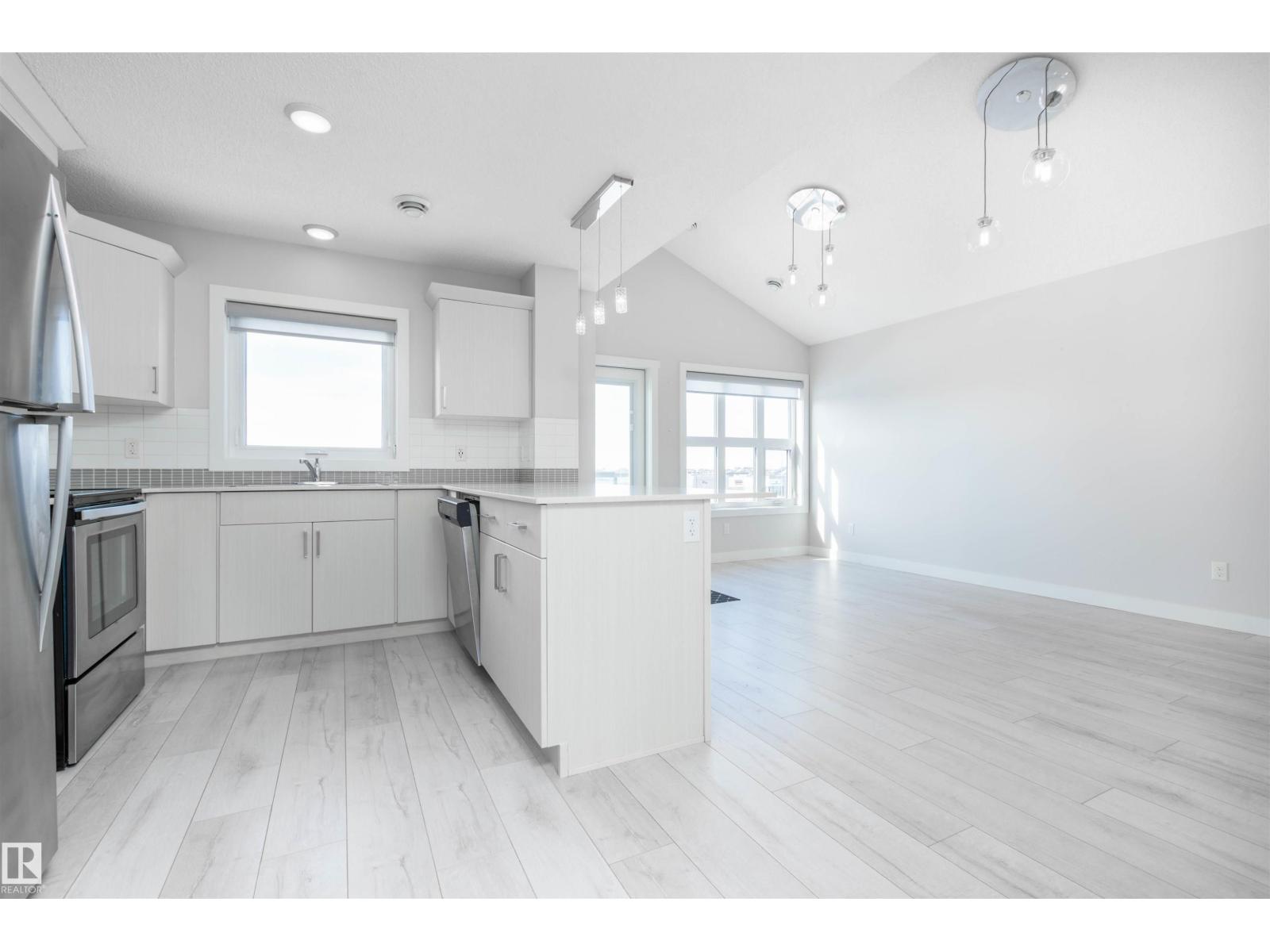 #6 1203 163 ST SW - 12