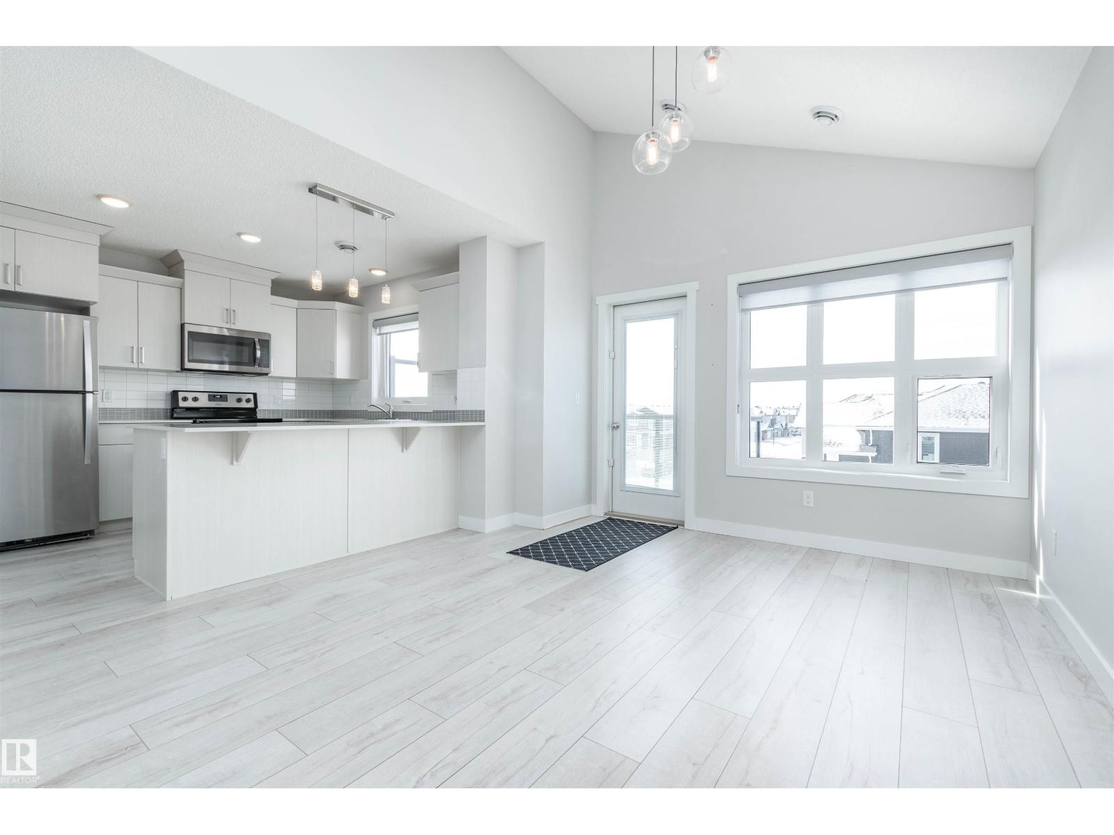 #6 1203 163 ST SW - 4