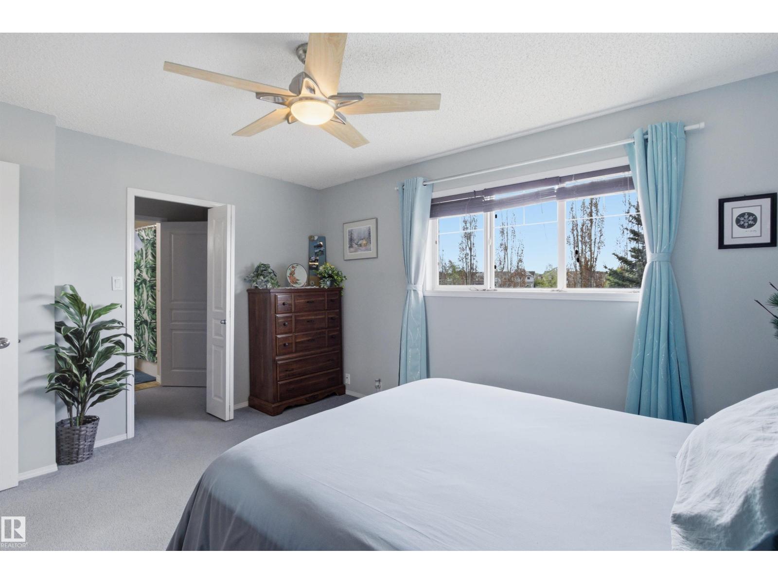 8915 8 AV SW — photo 24