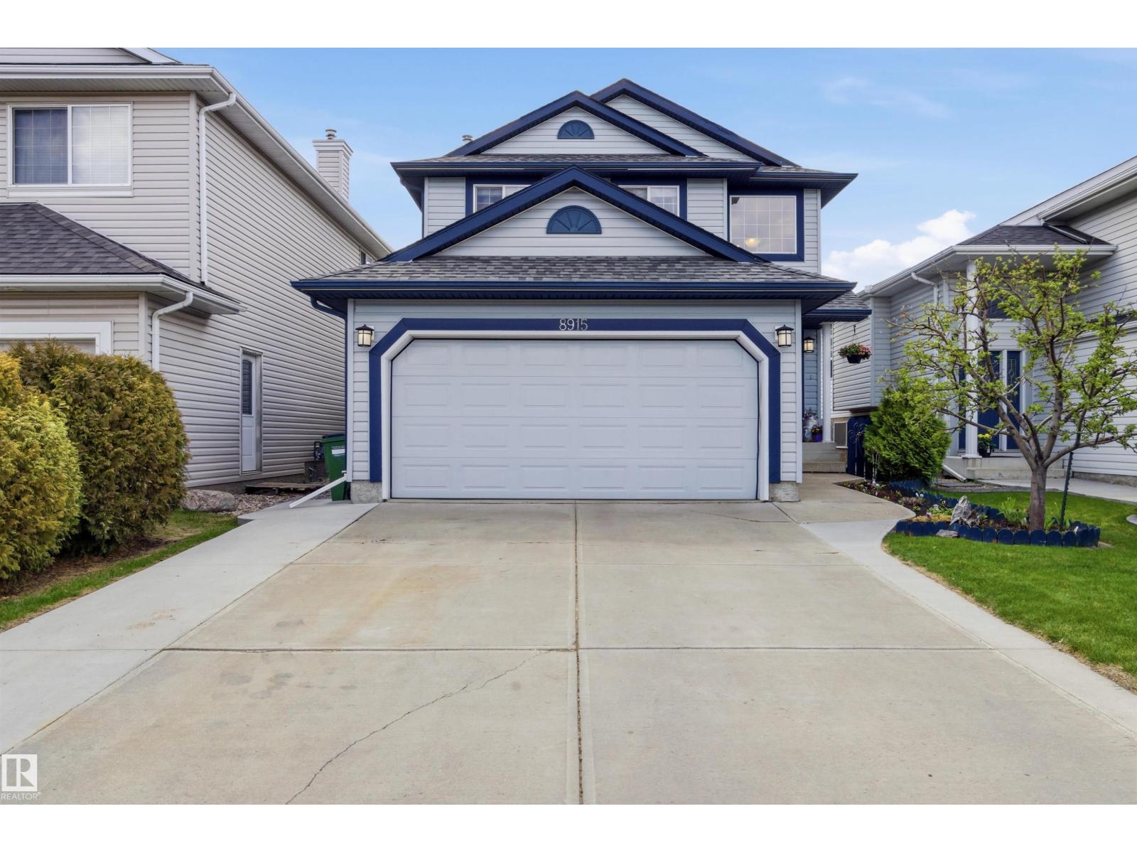8915 8 AV SW — photo 57