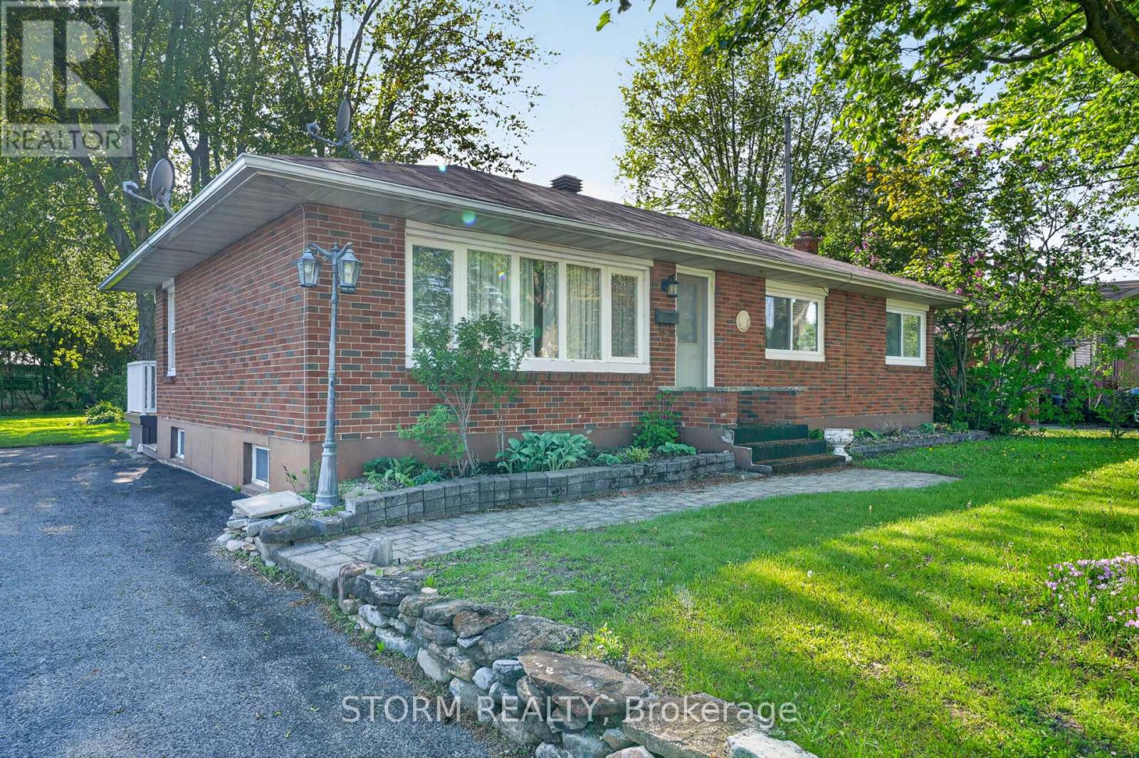 3 AULT DRIVE - Image 2