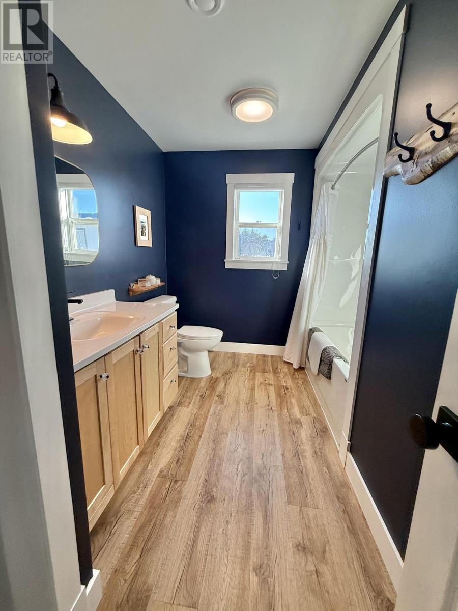 38 Basinview Crescent - 38