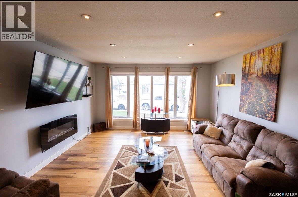 2258 Newis BAY E - 8