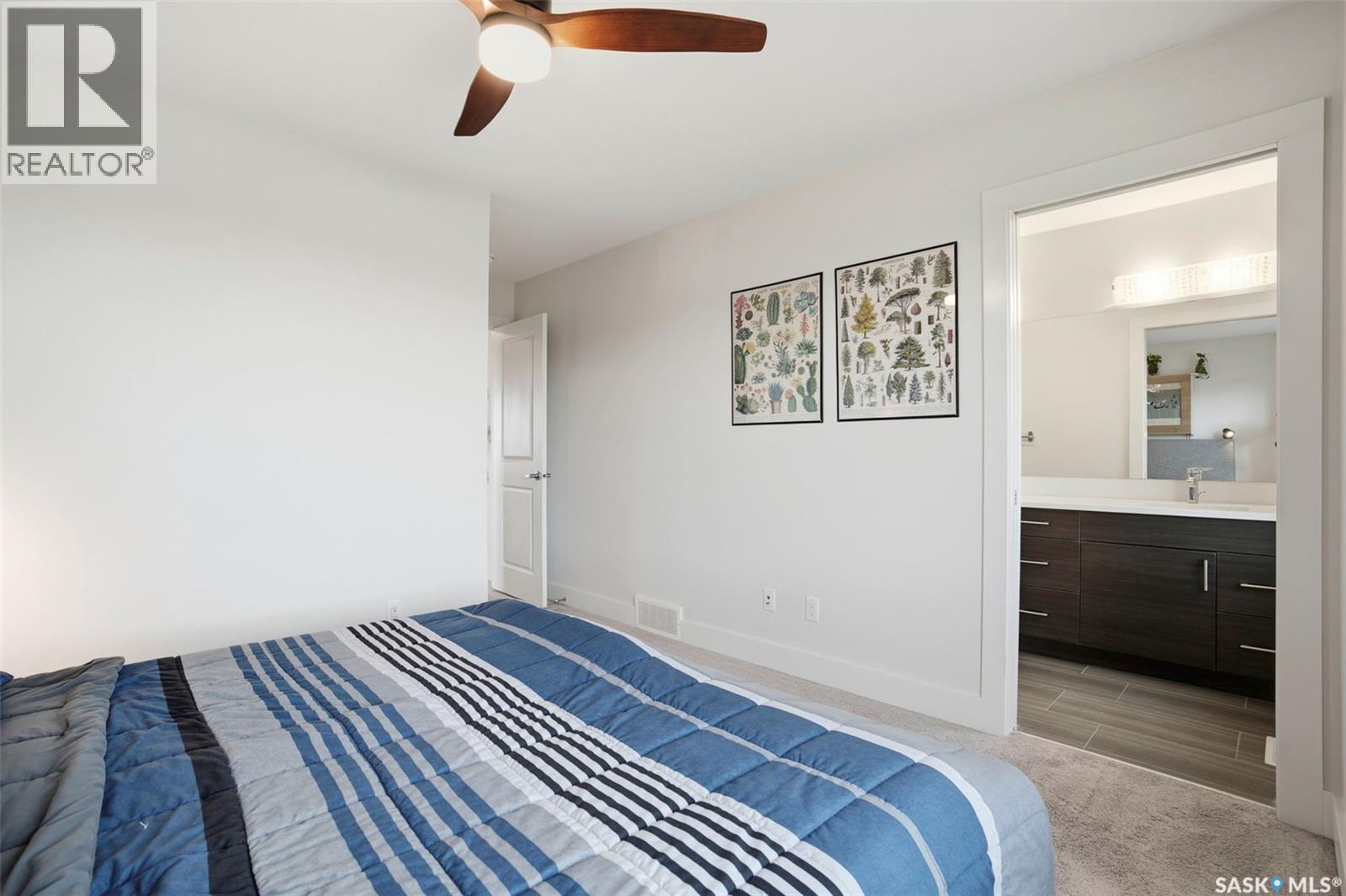 #737 Meadows BOULEVARD - 22