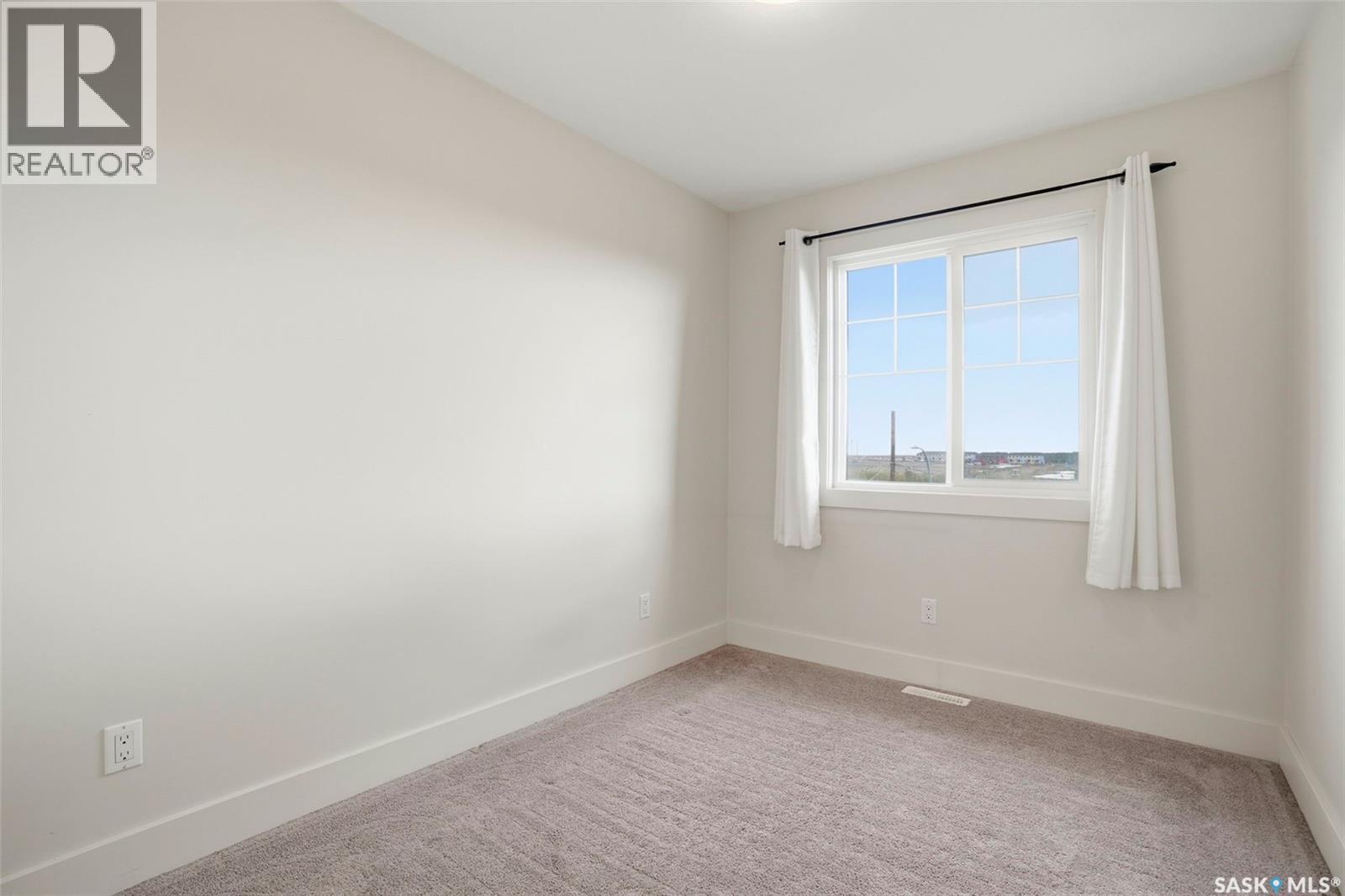 #737 Meadows BOULEVARD - 24