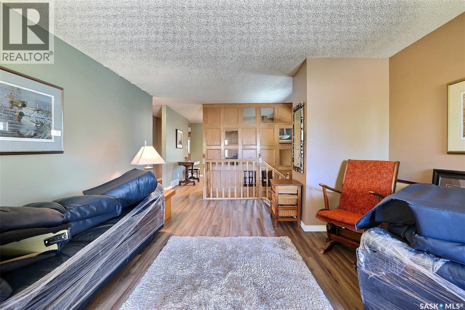 97 Compton ROAD - 4