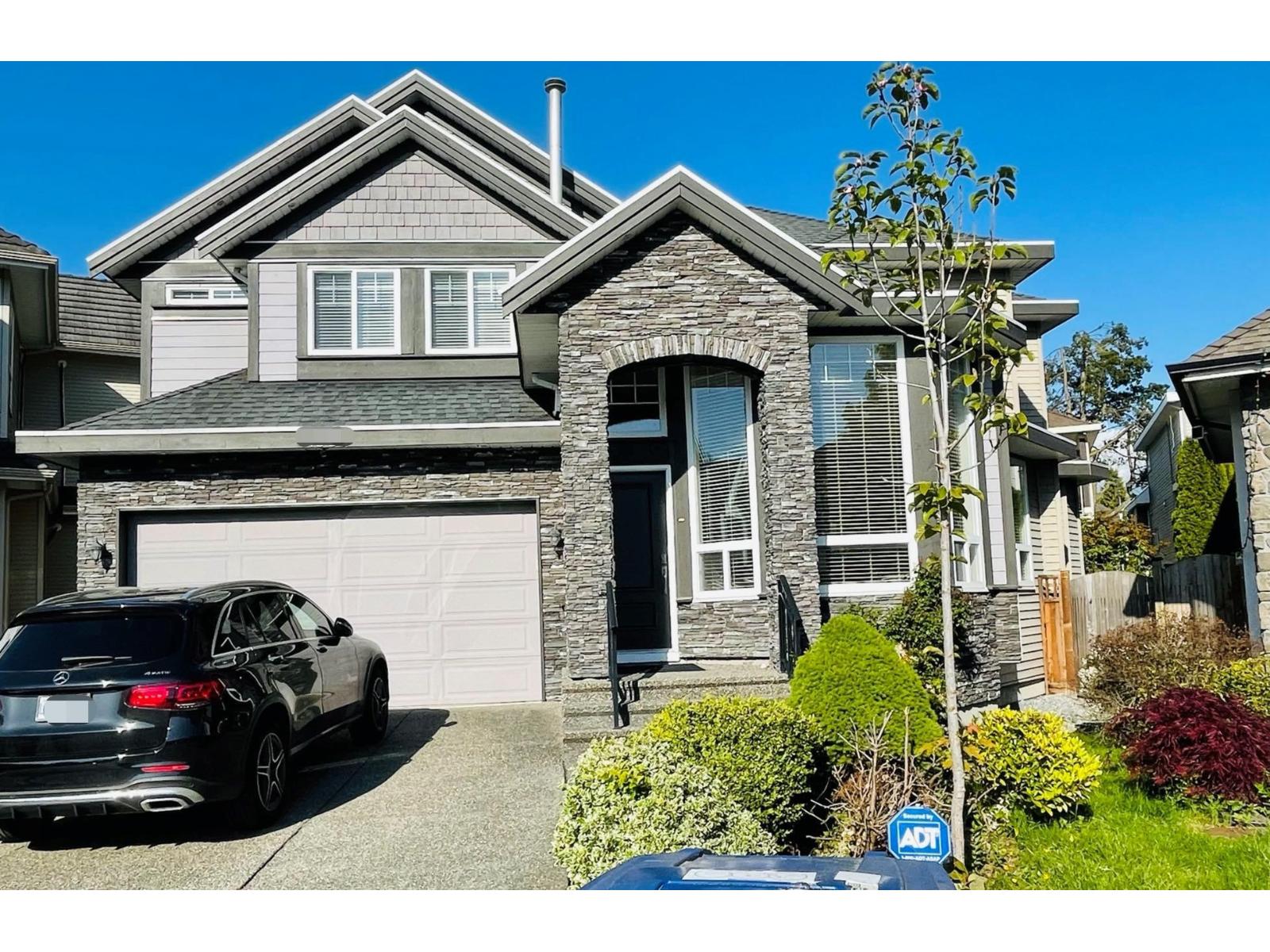 Upper 1458* 59A AVENUE