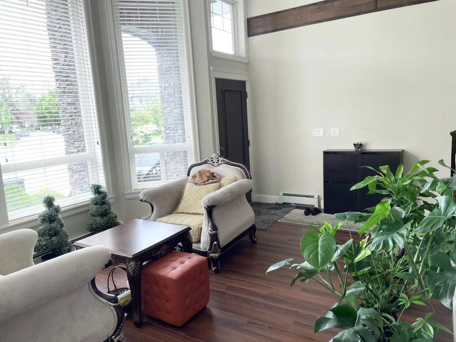 Upper 1458* 59A AVENUE — photo 4