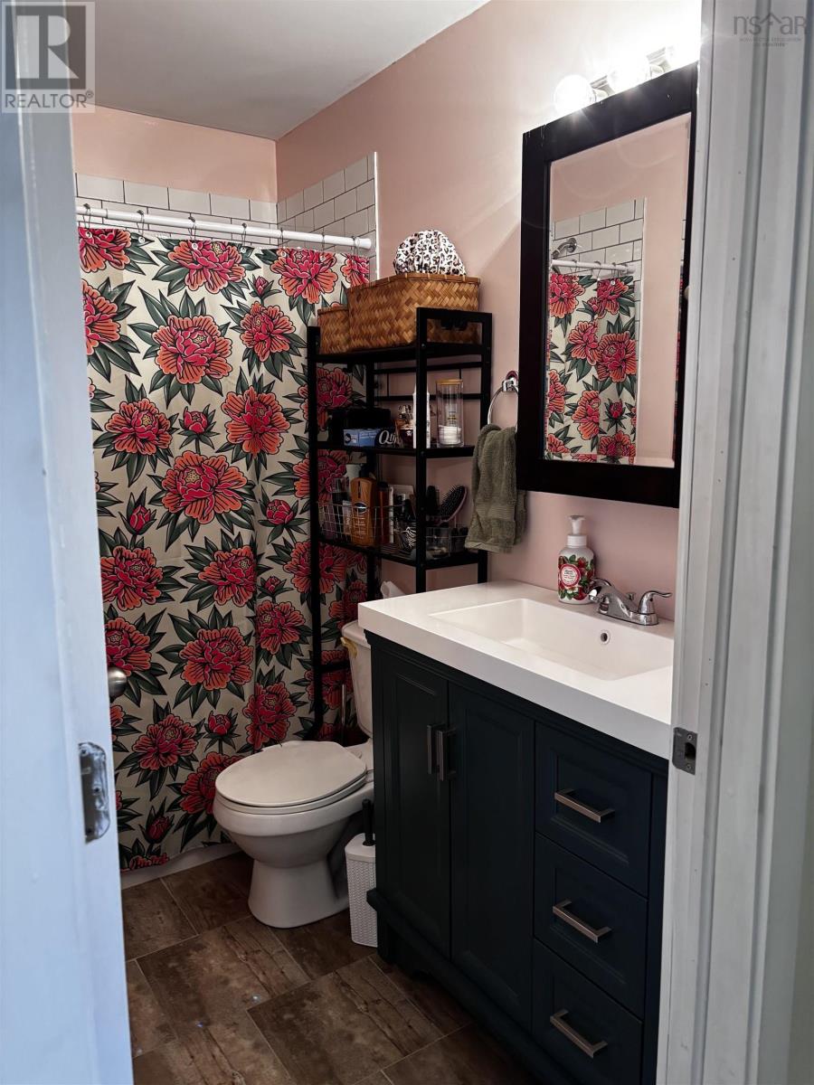 Property 25 of 27 of 115 Chestnut Street