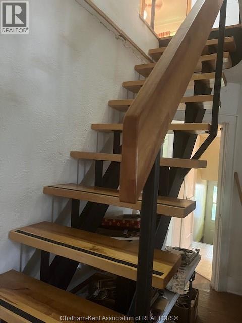 89 GLADSTONE AVENUE - 12