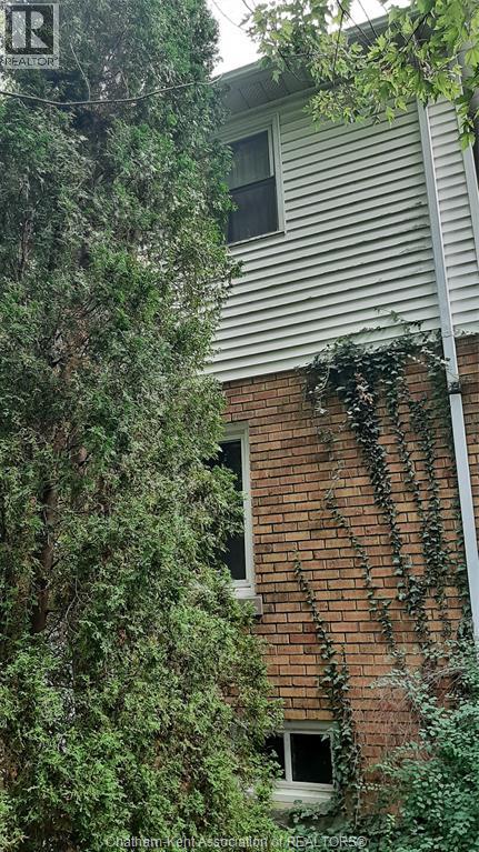 89 GLADSTONE AVENUE - 23