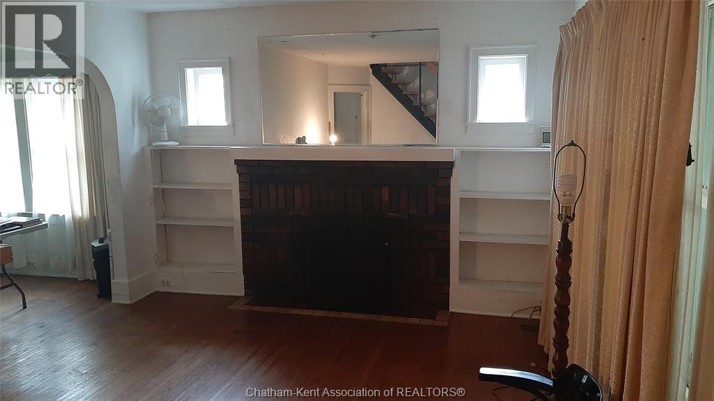 89 GLADSTONE AVENUE - 33