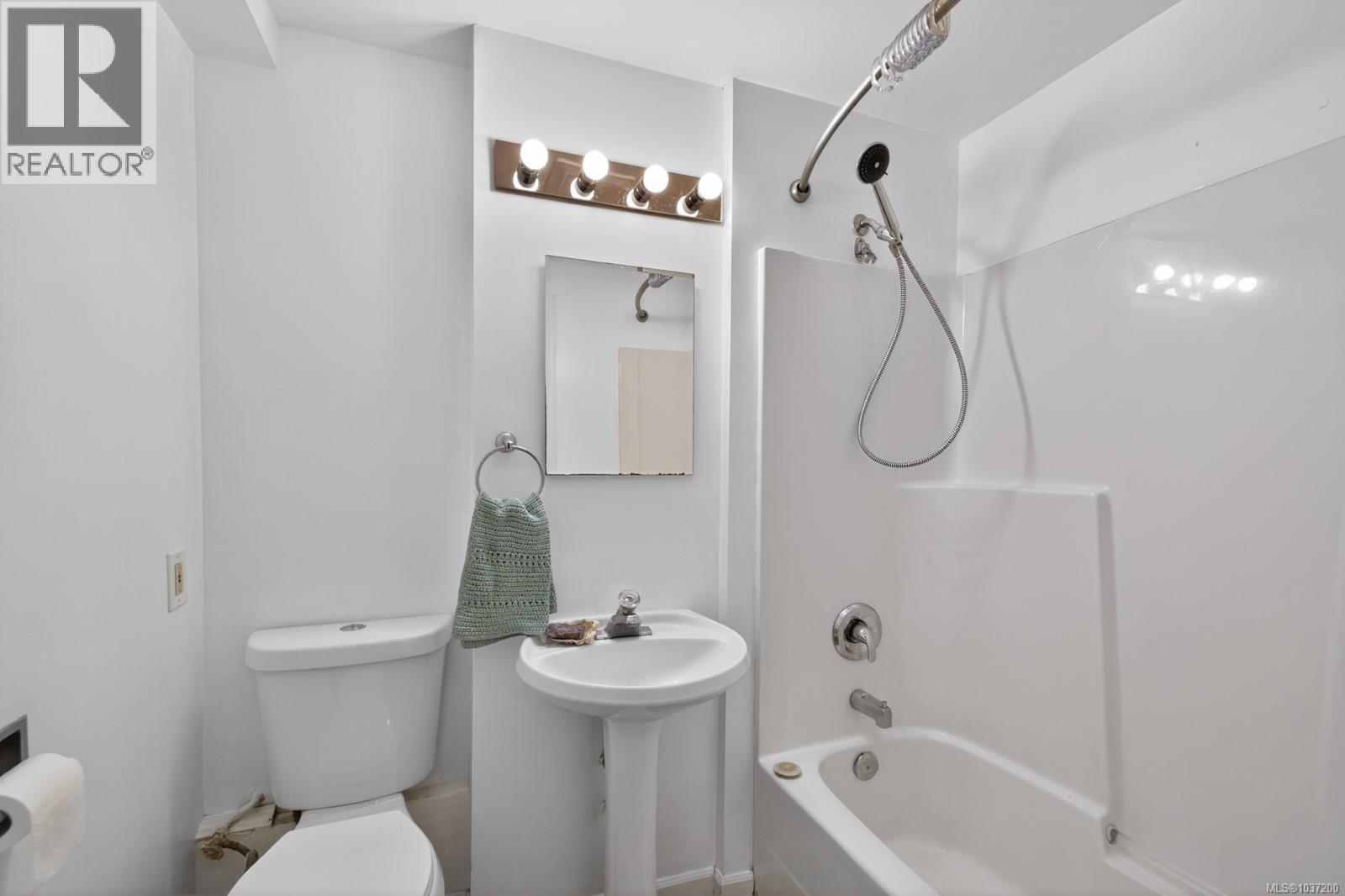 3046 Gibbins Rd - 23