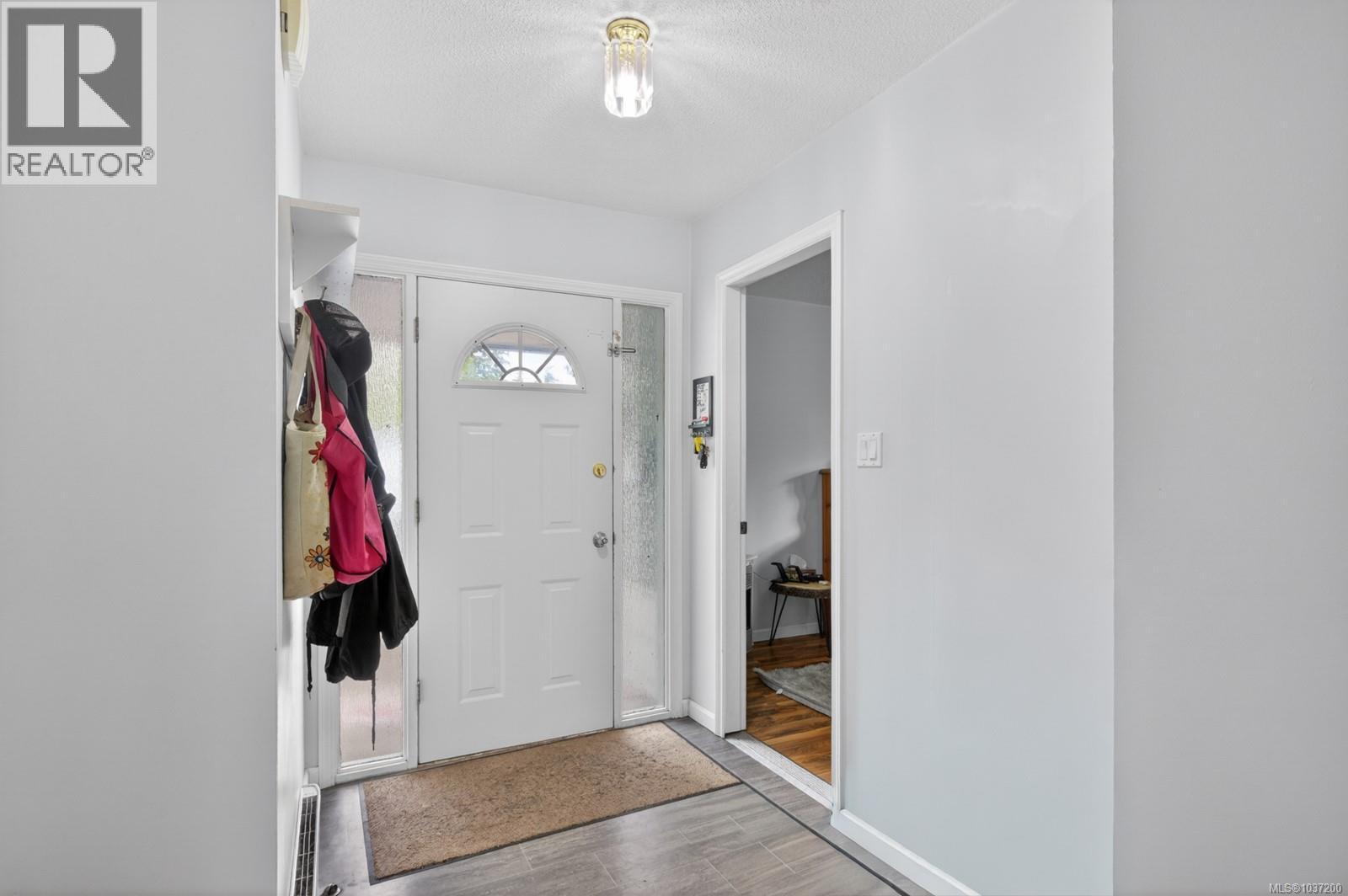 3046 Gibbins Rd - 24