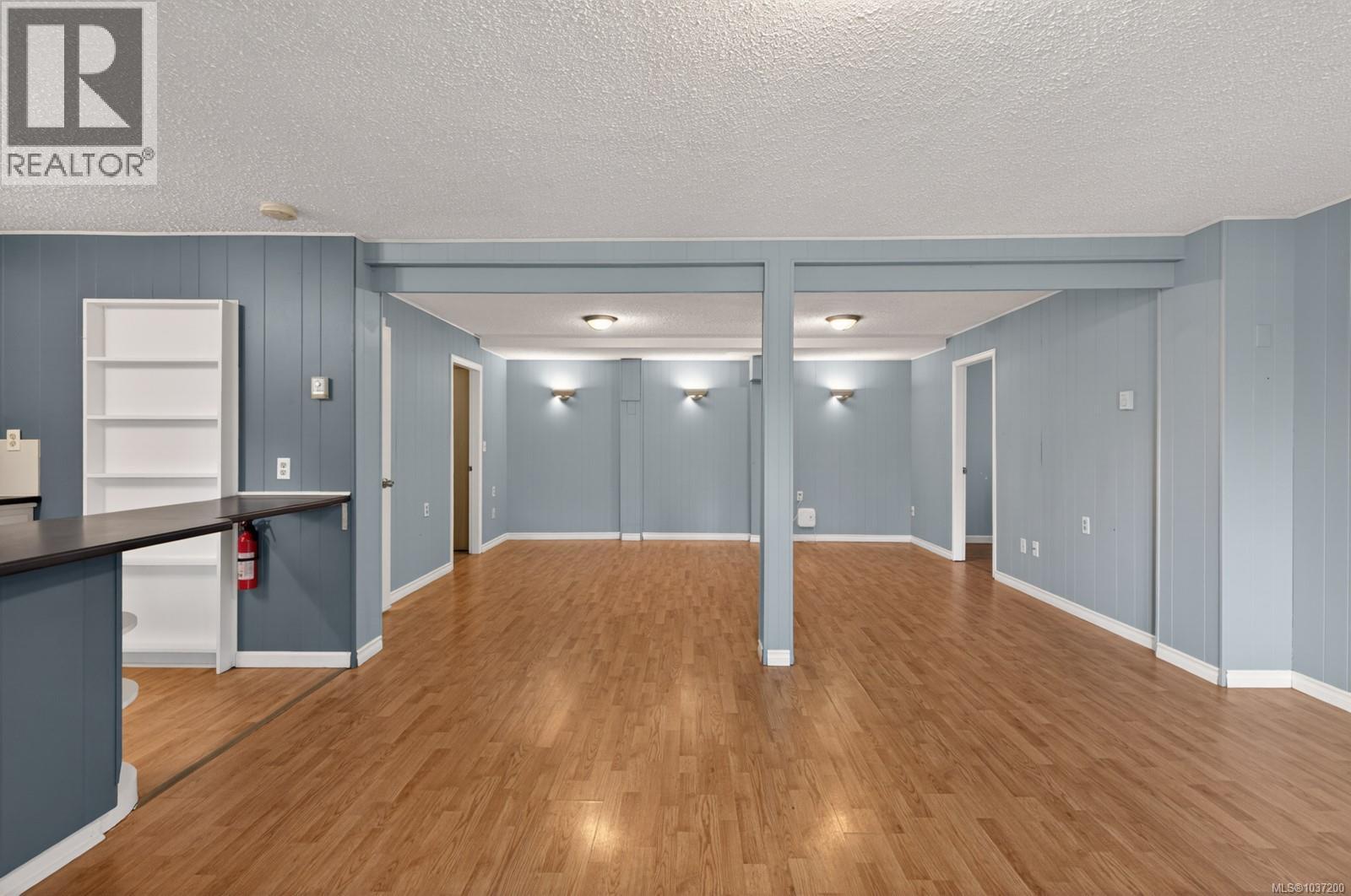 3046 Gibbins Rd - 9