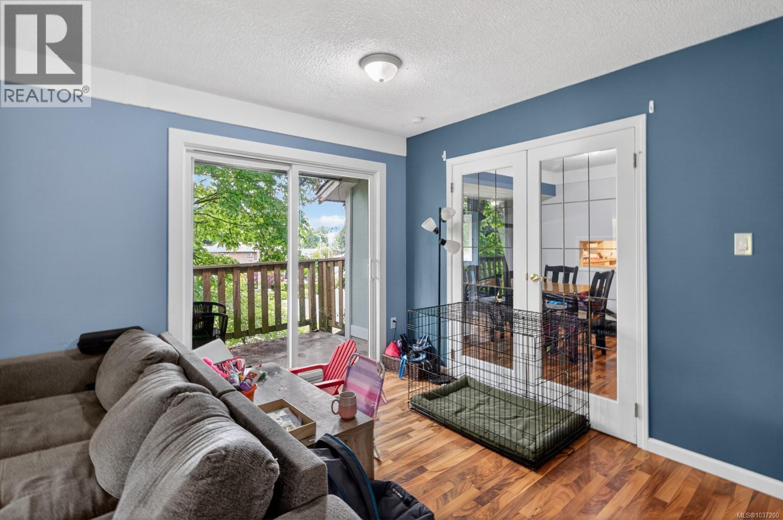 3046 Gibbins Rd - 37