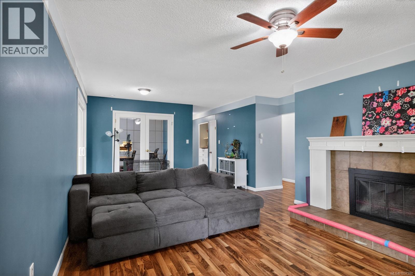 3046 Gibbins Rd - 34