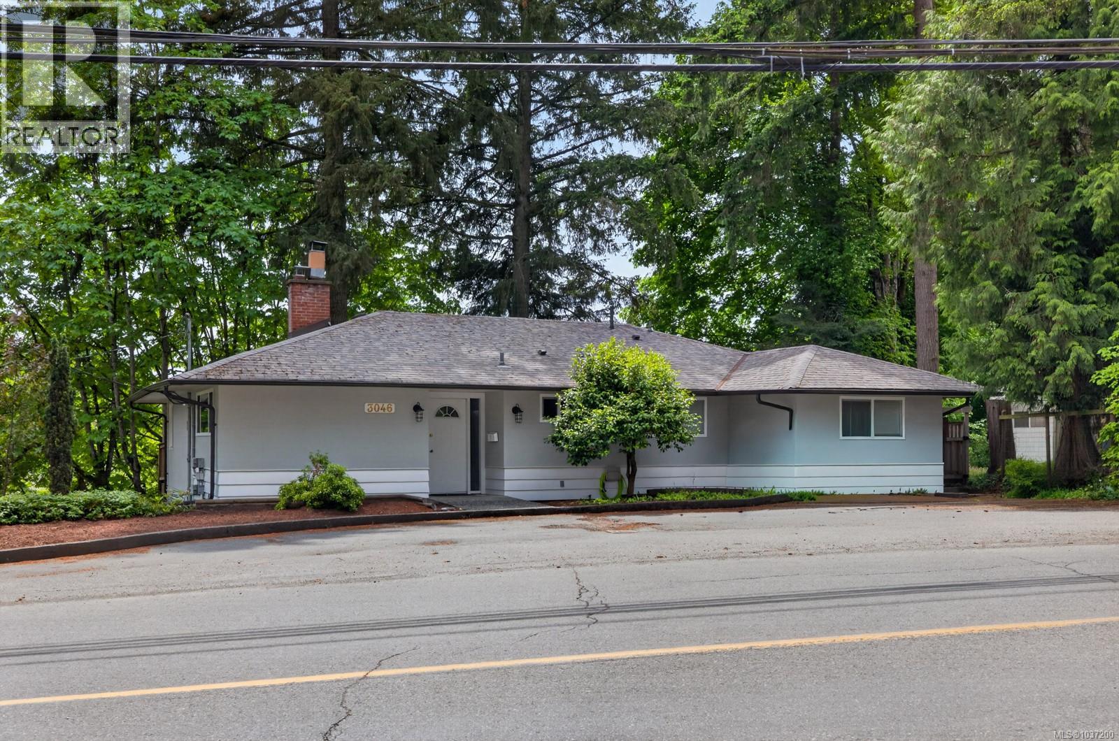 3046 Gibbins Rd - 1
