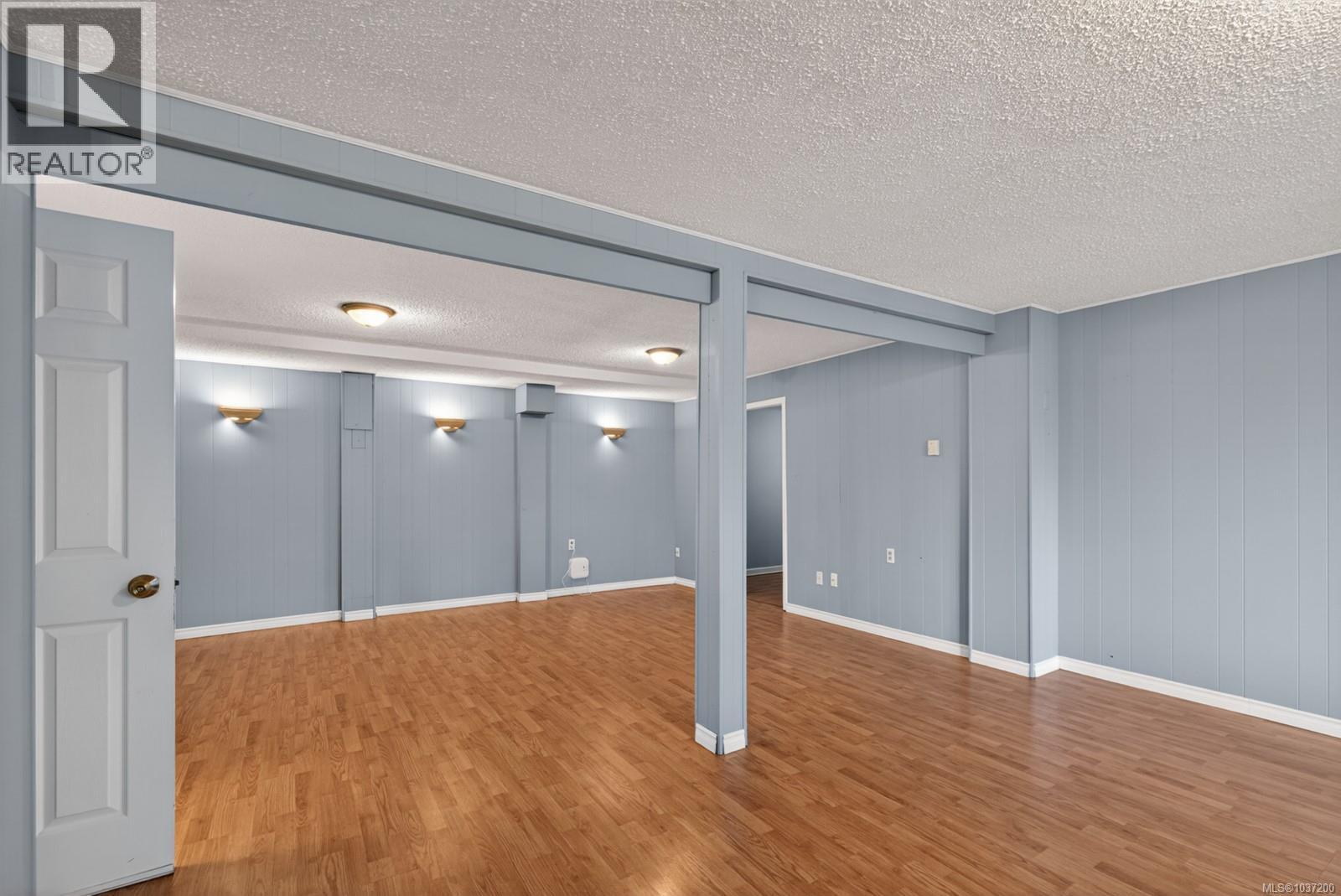 3046 Gibbins Rd - 20