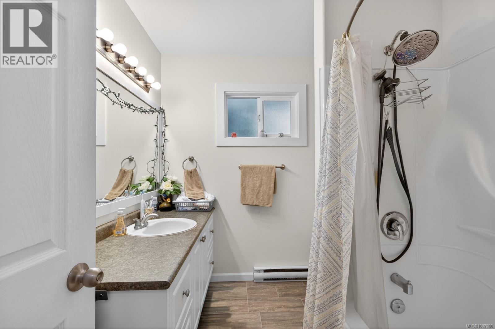 3046 Gibbins Rd - 39