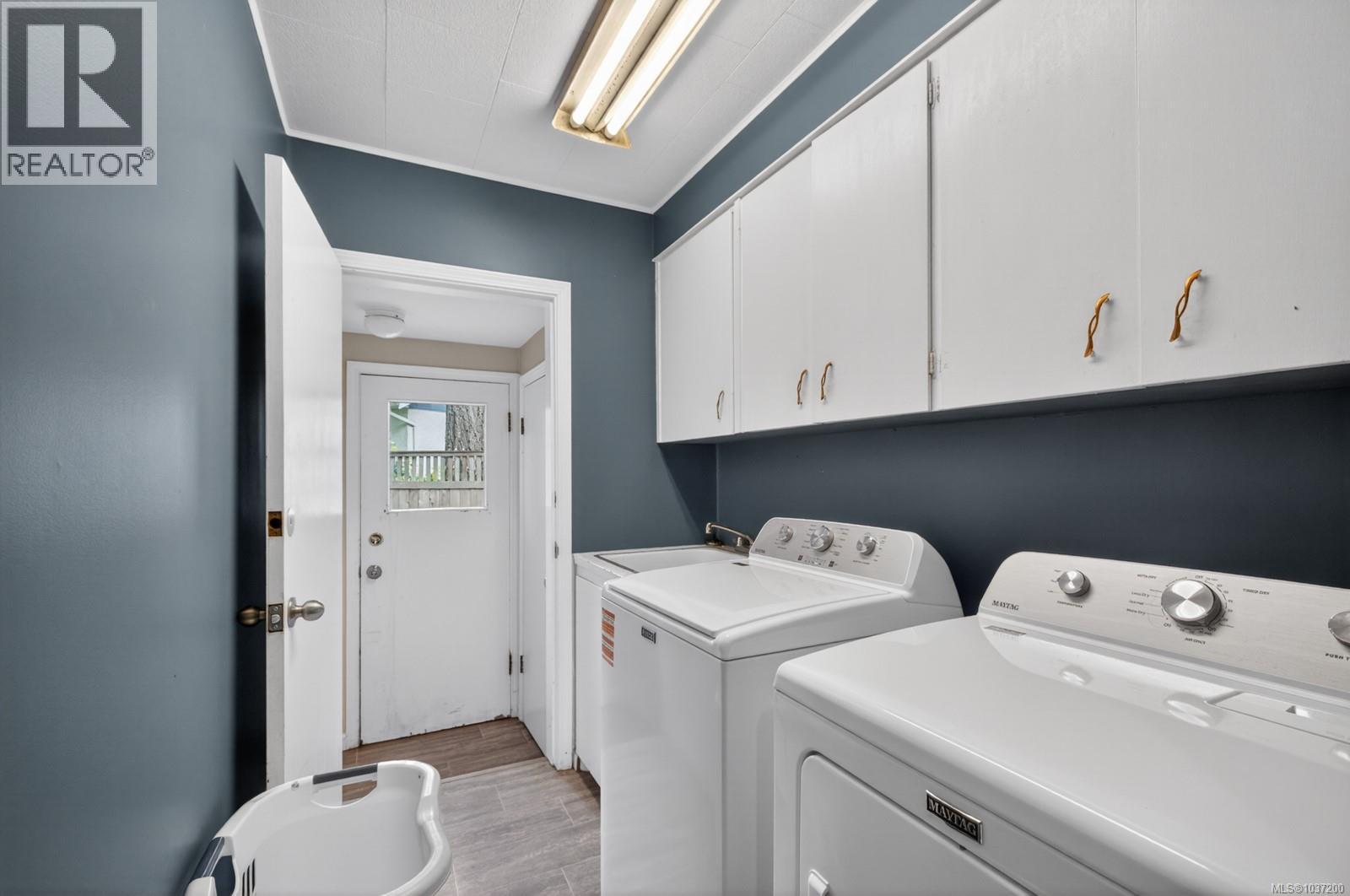 3046 Gibbins Rd - 38