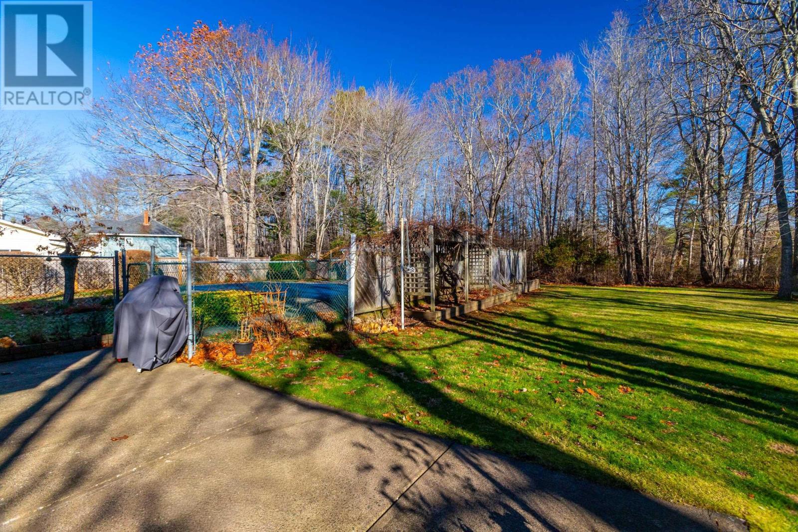 14 Oakland Drive - 40