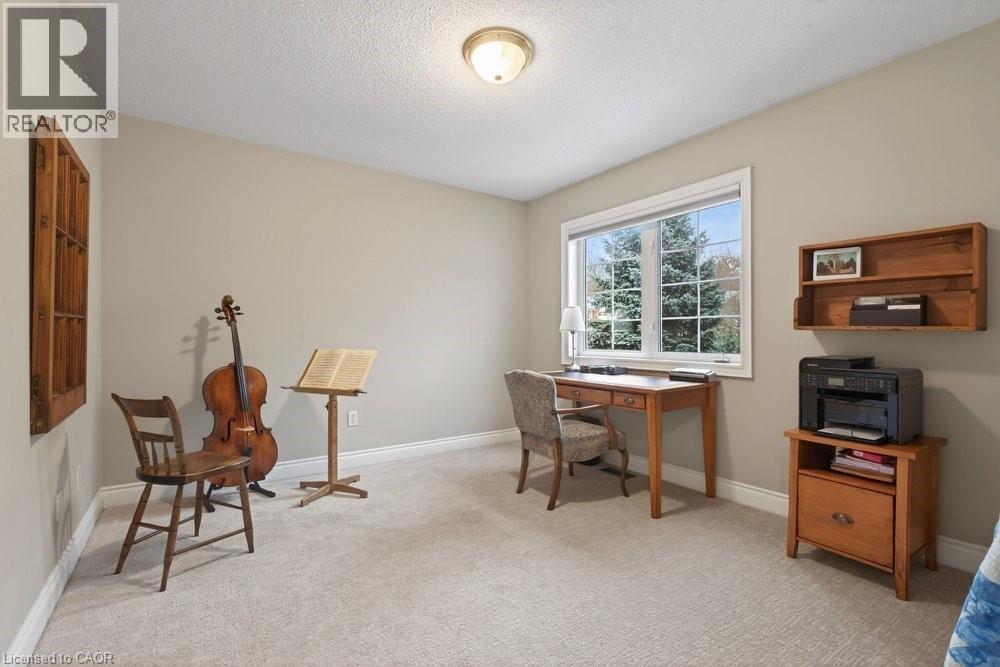 100 BEDDOE Drive Unit# 101, Hamilton, Ontario, L8P4Z2 — Photo 2