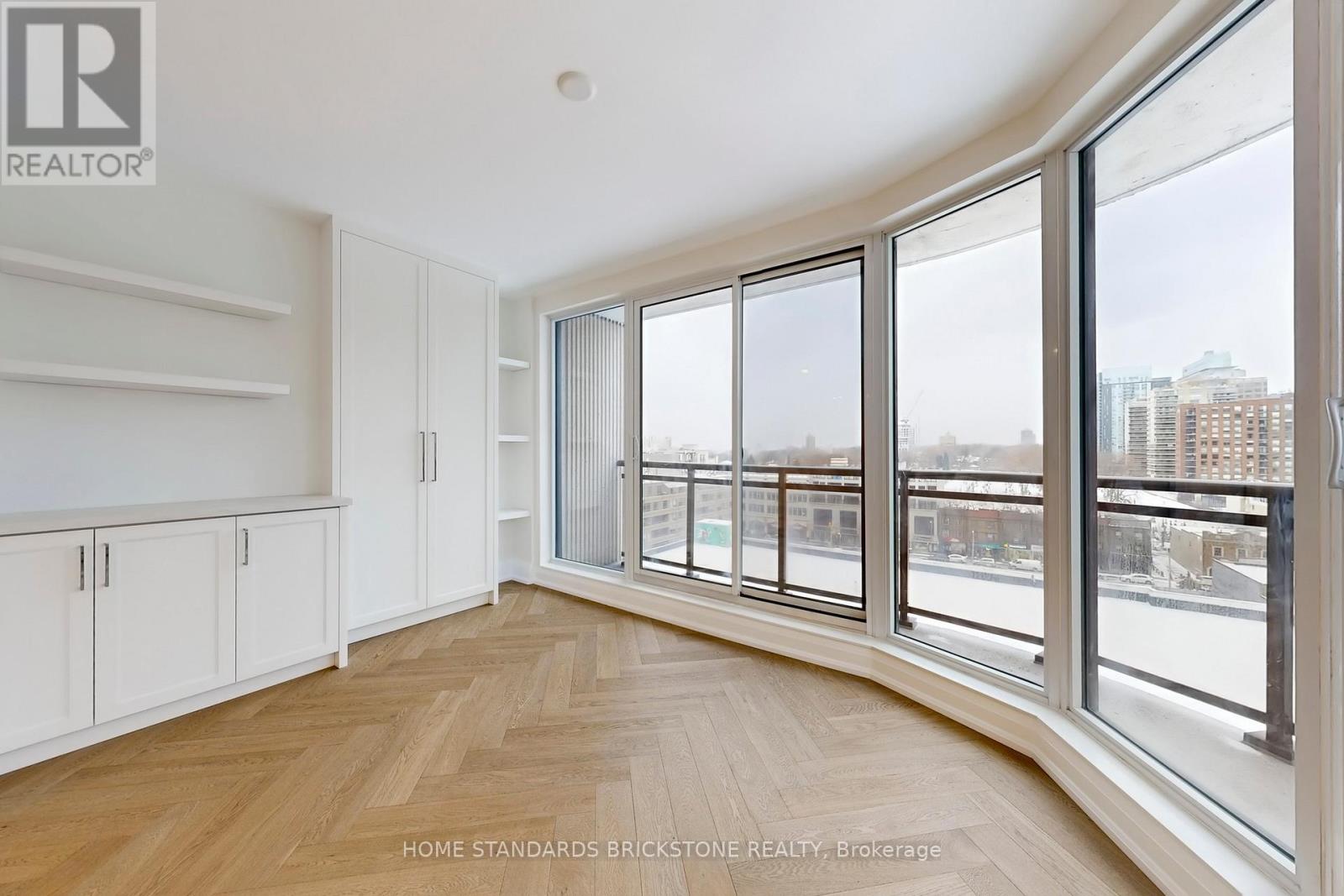 #1001 40 ROSEHILL AVENUE - 22