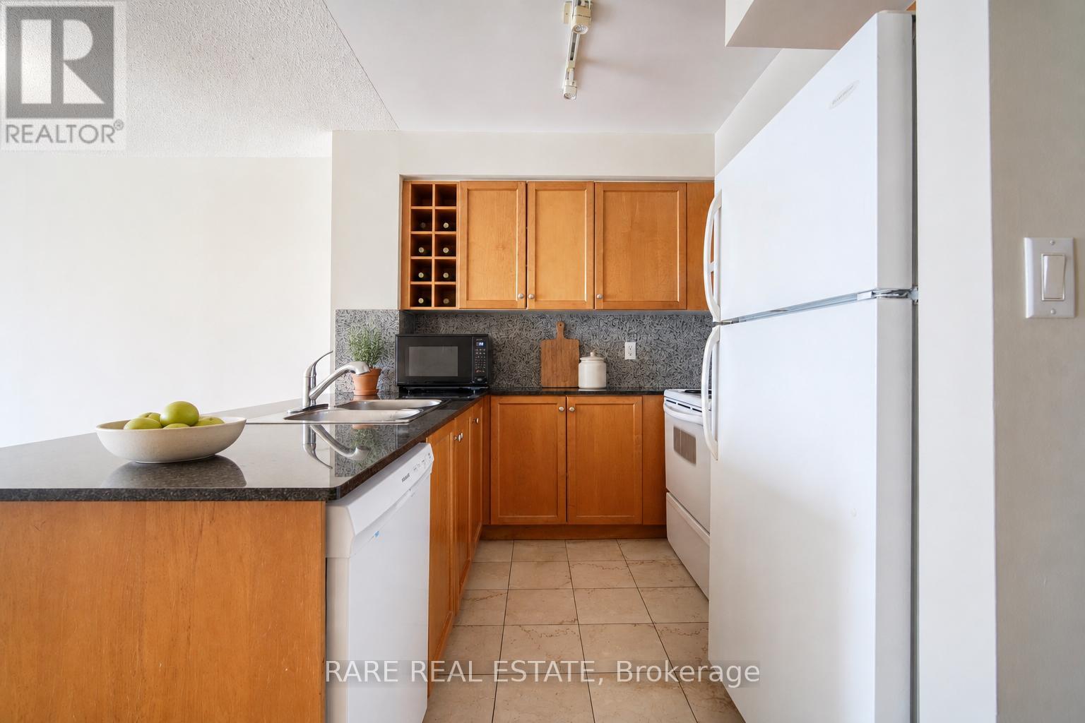 #3007 210 VICTORIA STREET - Image 3