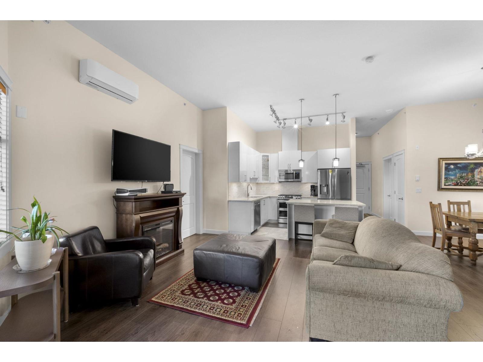 607 8526 202B STREET, Langley