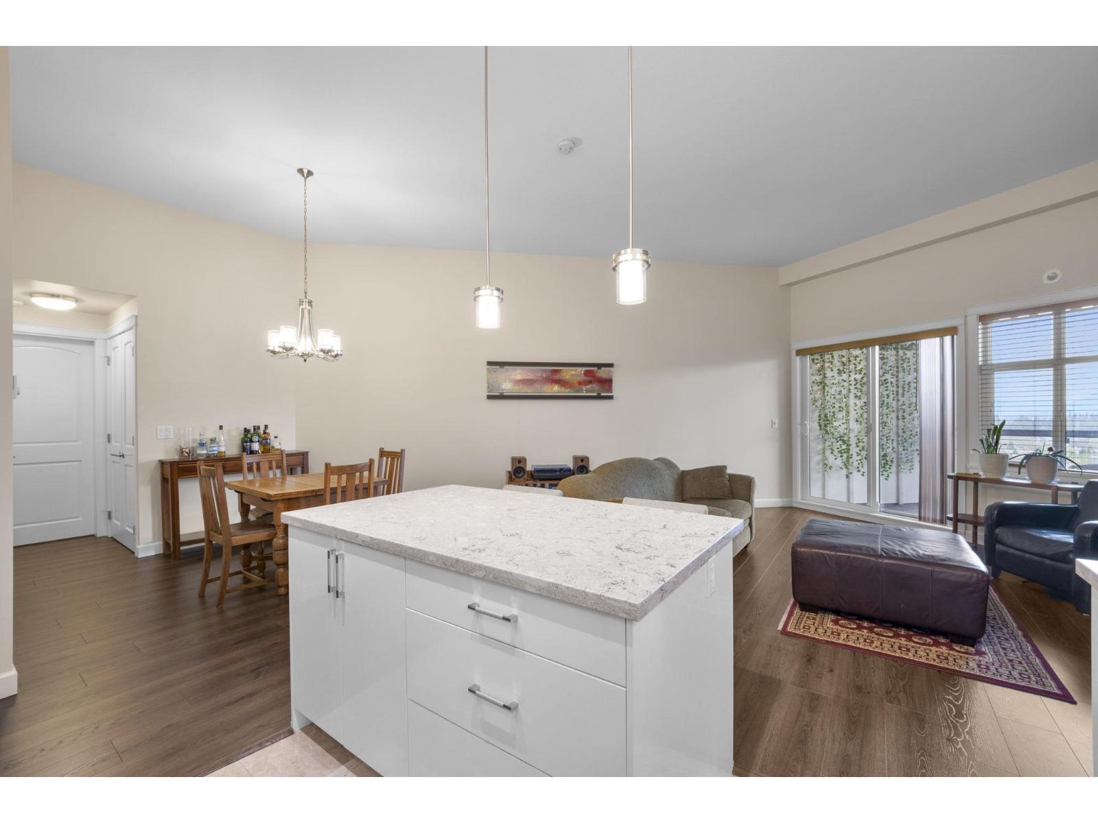 607 8526 202B STREET, Langley
