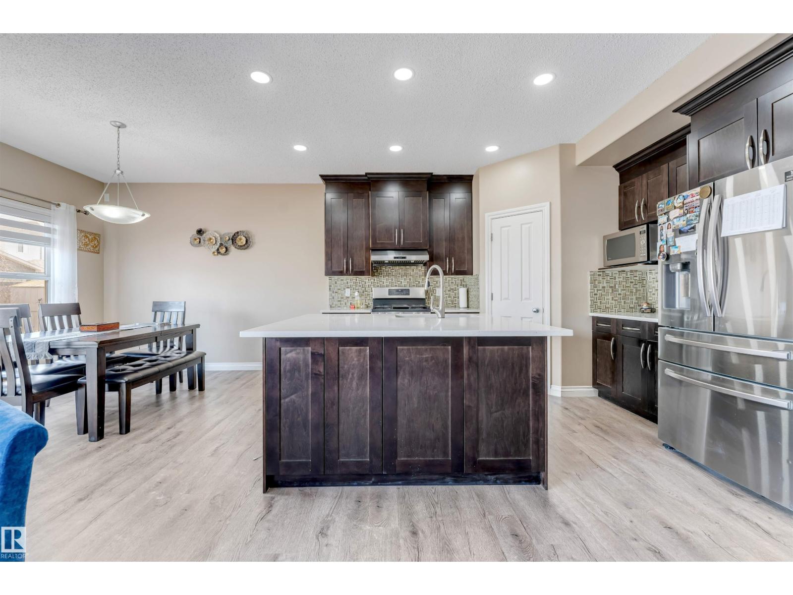 121 64 ST SW - 11
