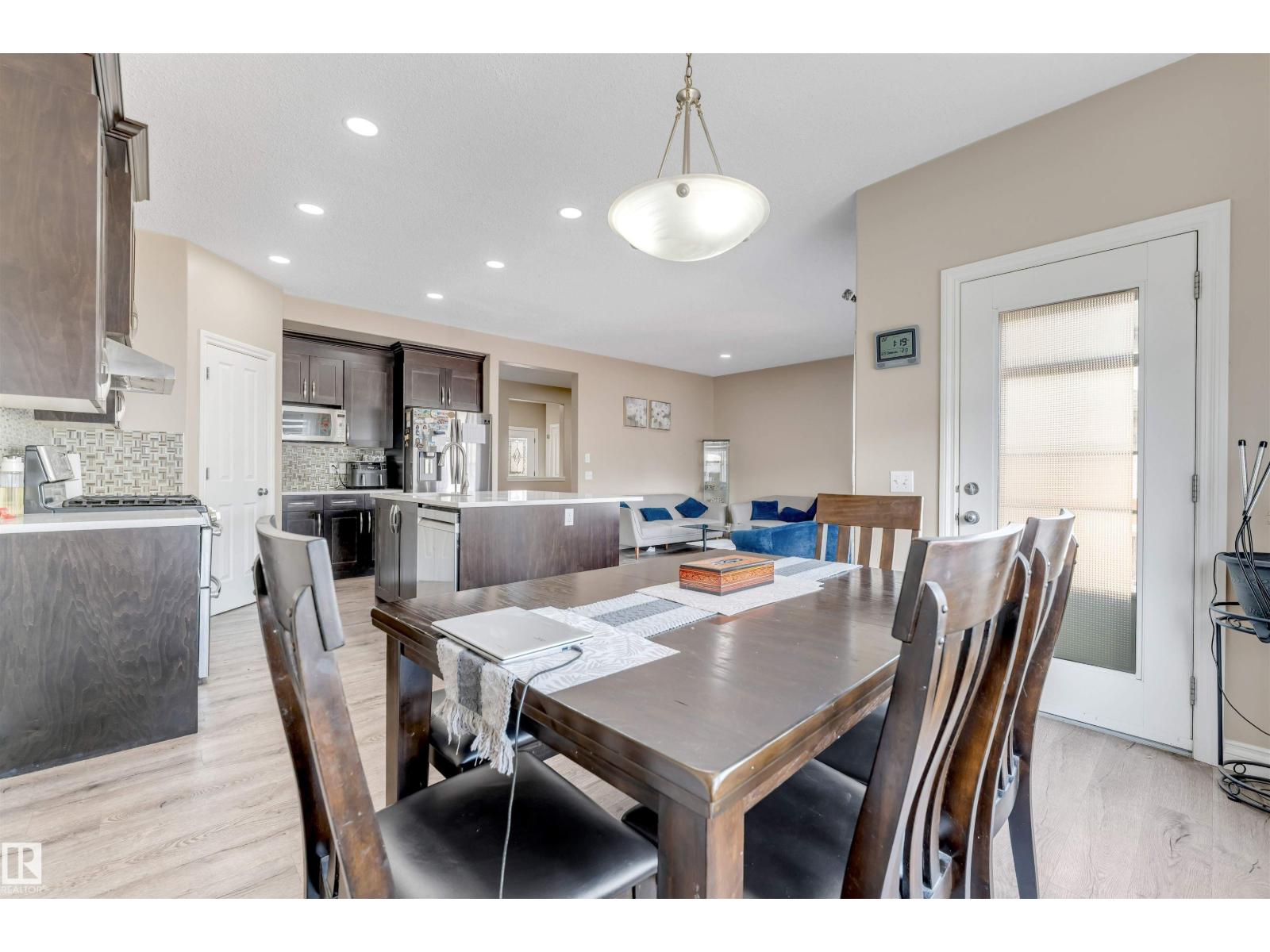 121 64 ST SW - 14