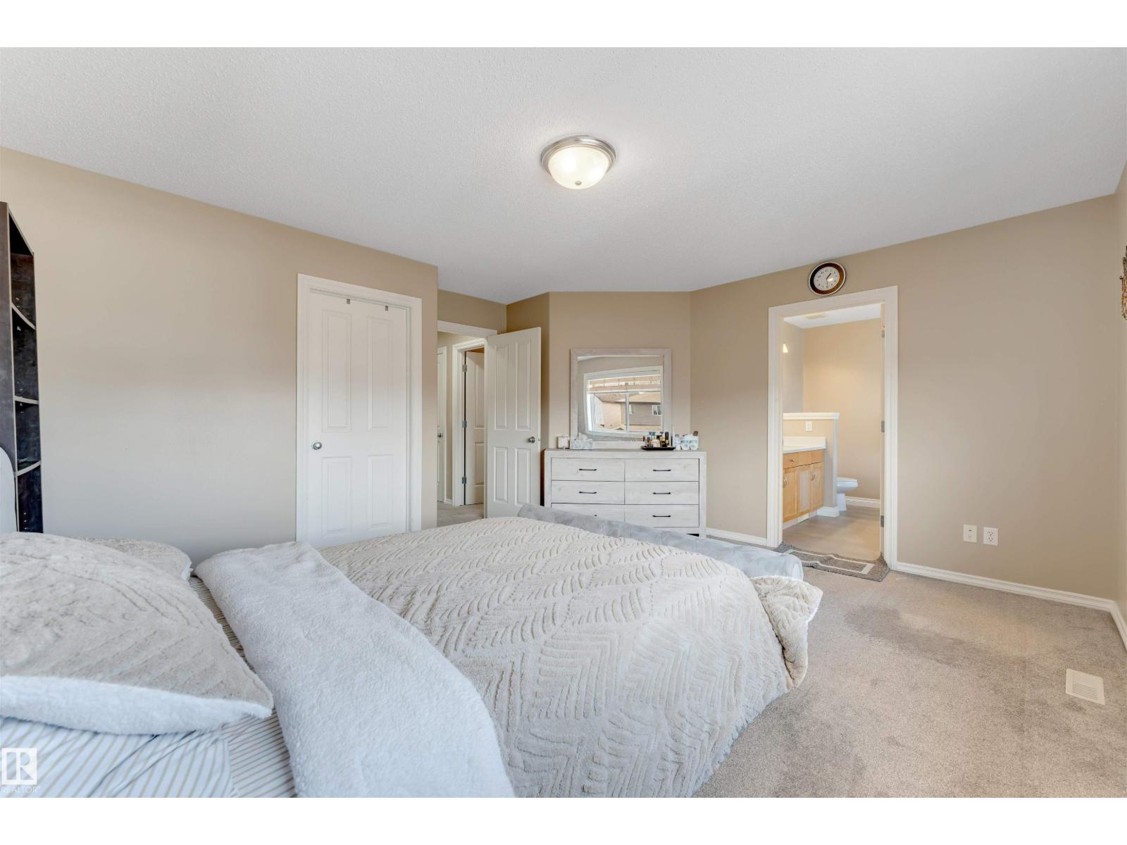 121 64 ST SW - 25