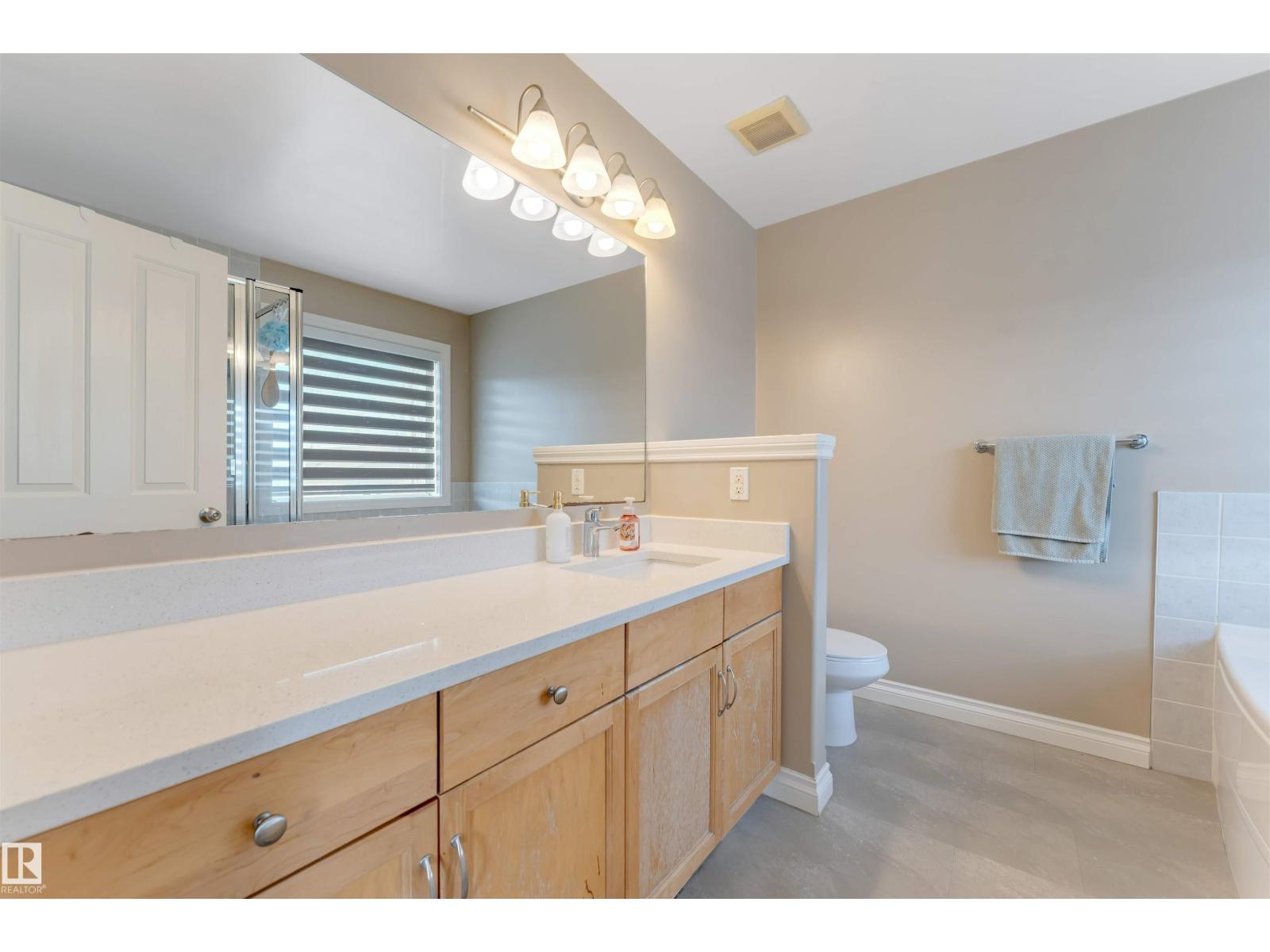 121 64 ST SW - 27