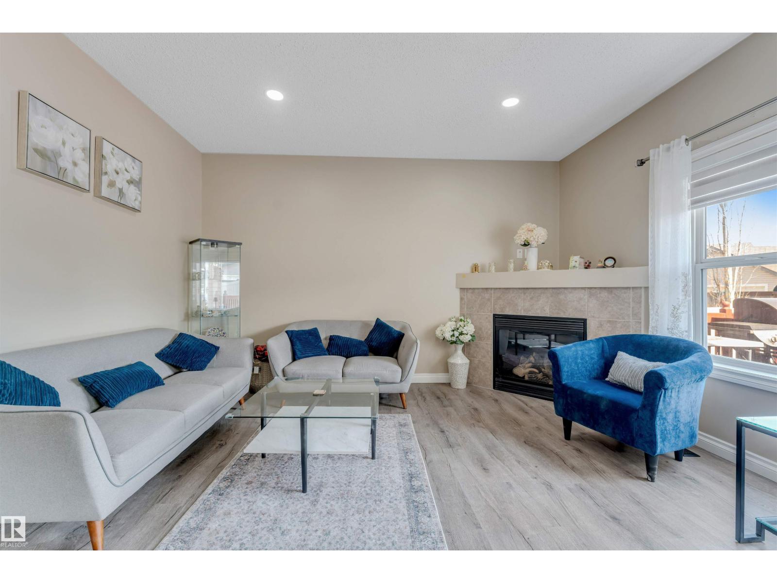 121 64 ST SW - 5
