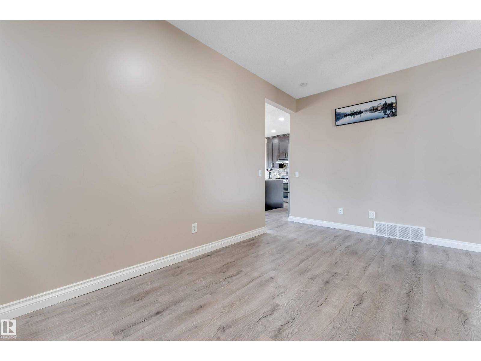 121 64 ST SW - 7