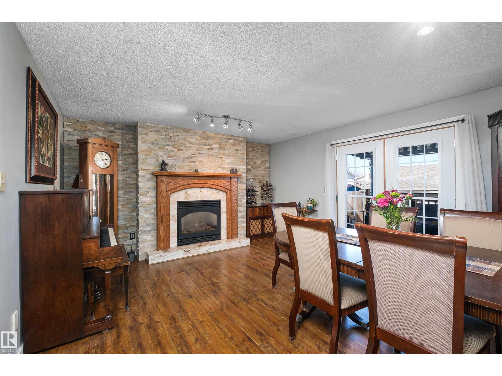 17828 91 ST NW - 9