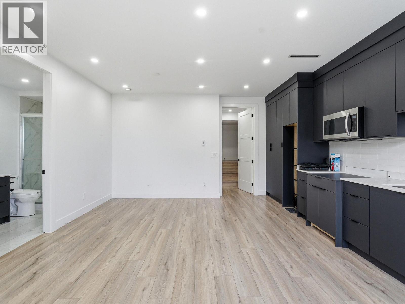 5300 Hedeman Court - 37