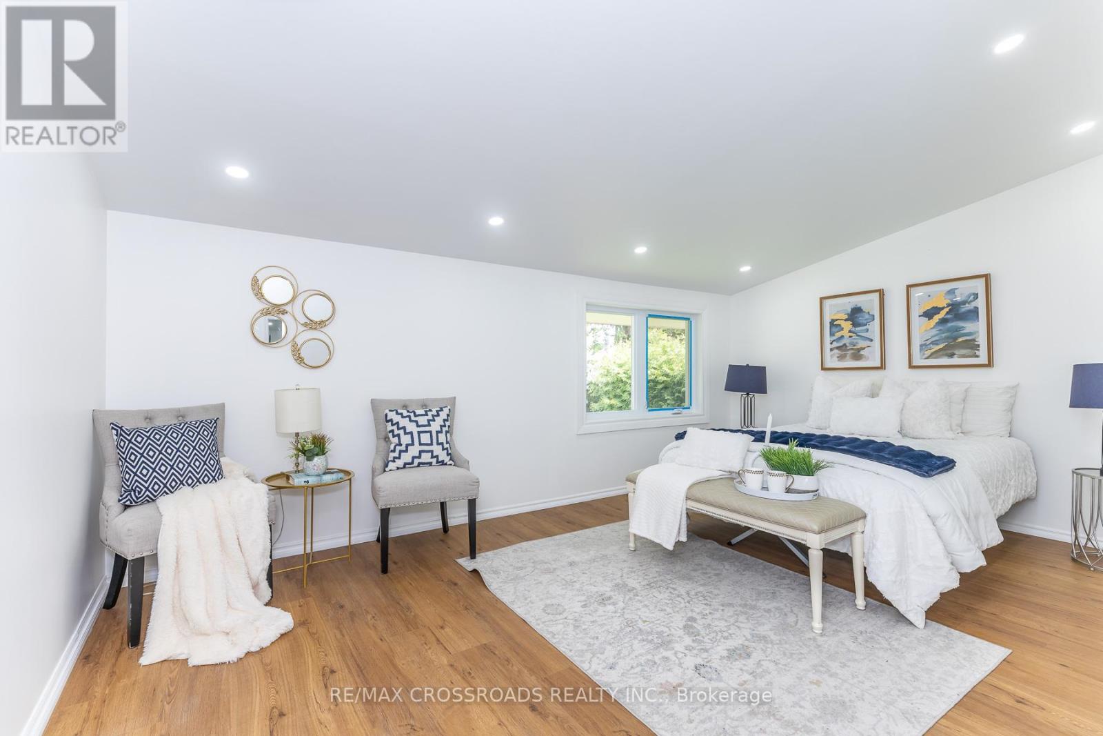 47 MUNSON CRESCENT - 18