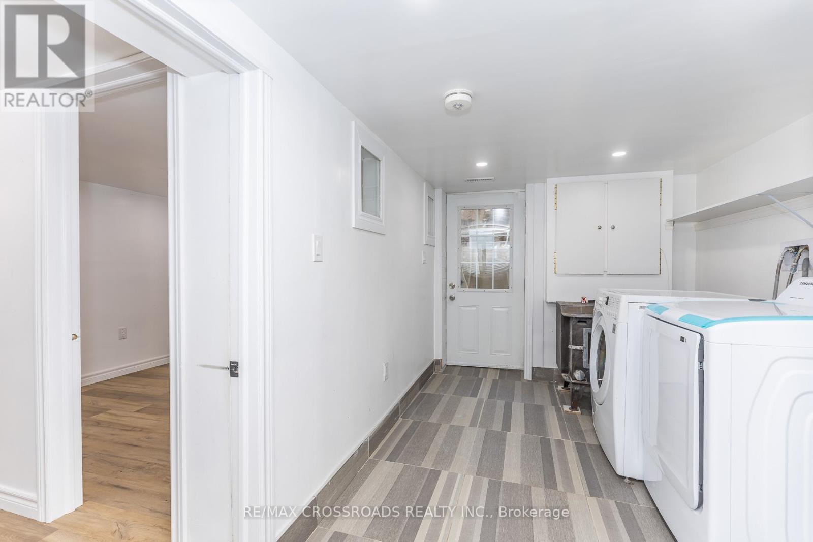 47 MUNSON CRESCENT - 30
