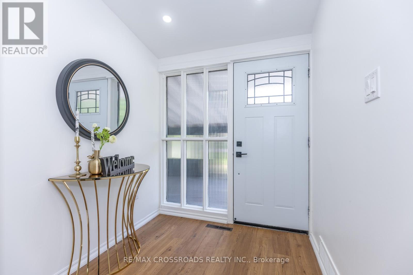 47 MUNSON CRESCENT - 4